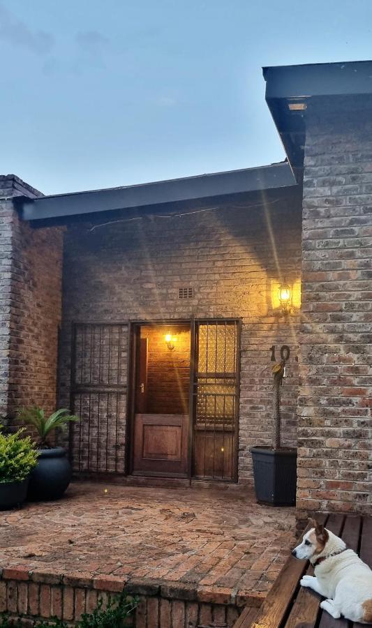 Rand Self-Catering Accommodation Carolina Bagian luar foto