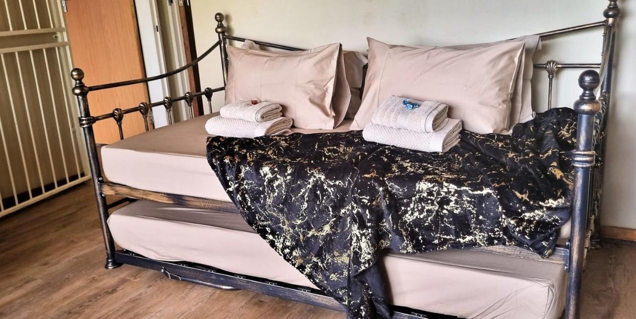 Rand Self-Catering Accommodation Carolina Bagian luar foto